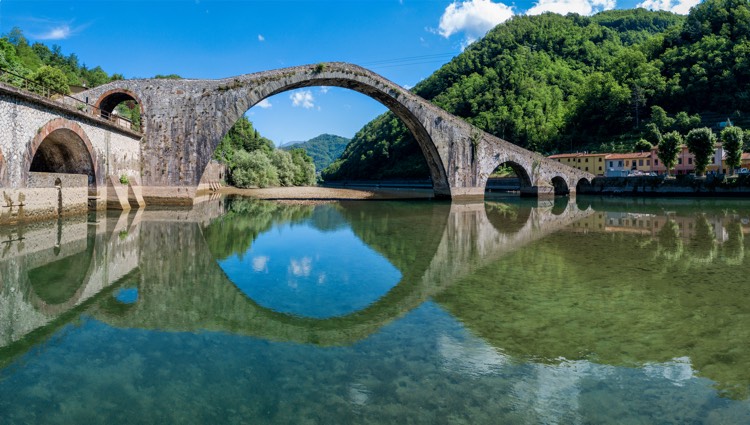 Devil's,Bridge,Is,One,Of,Landmark,Of,Garfagnana,-,Lucca